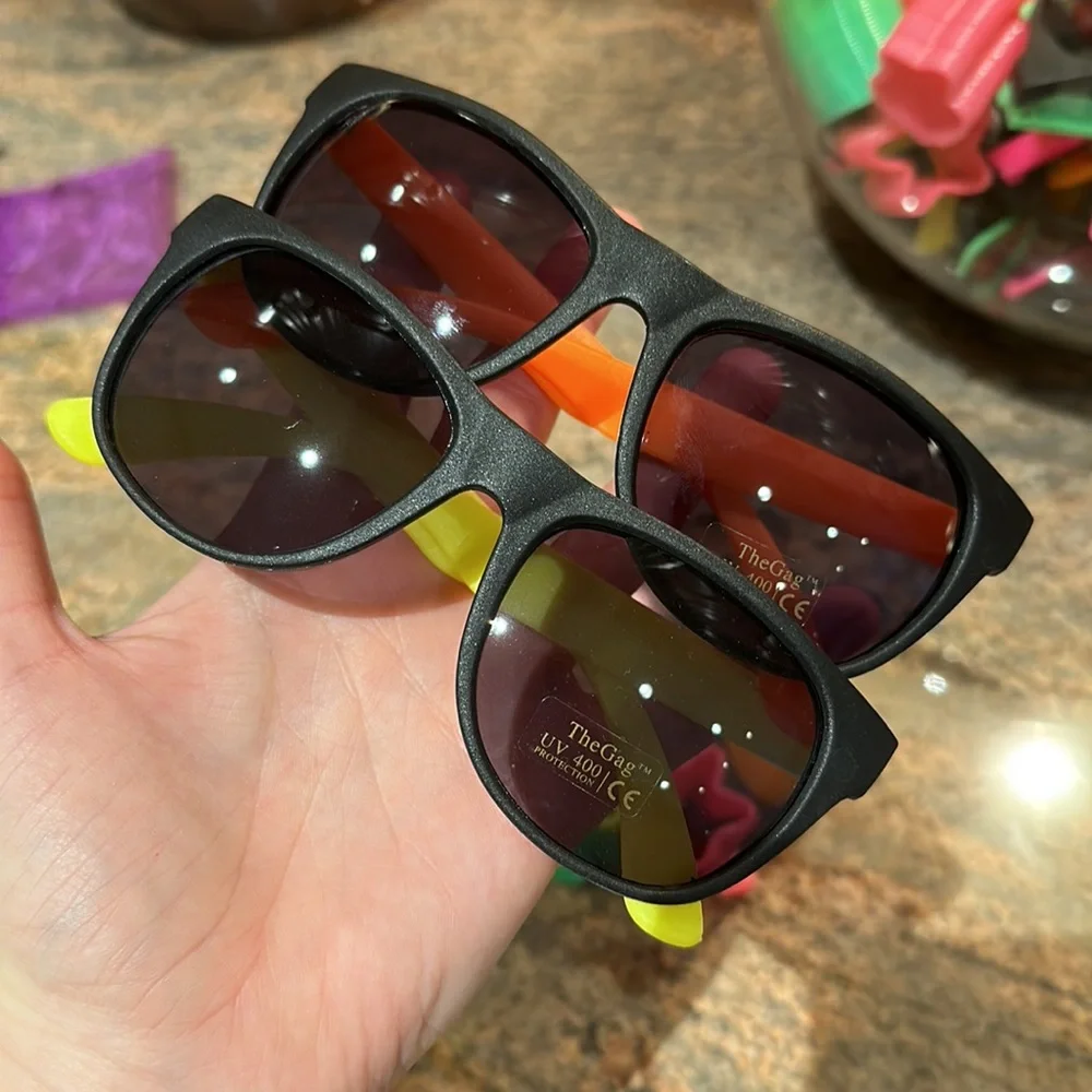 Kids Party Favors - Sunglasses & Slinky’s